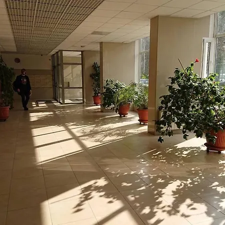 Center's Daire Varşova